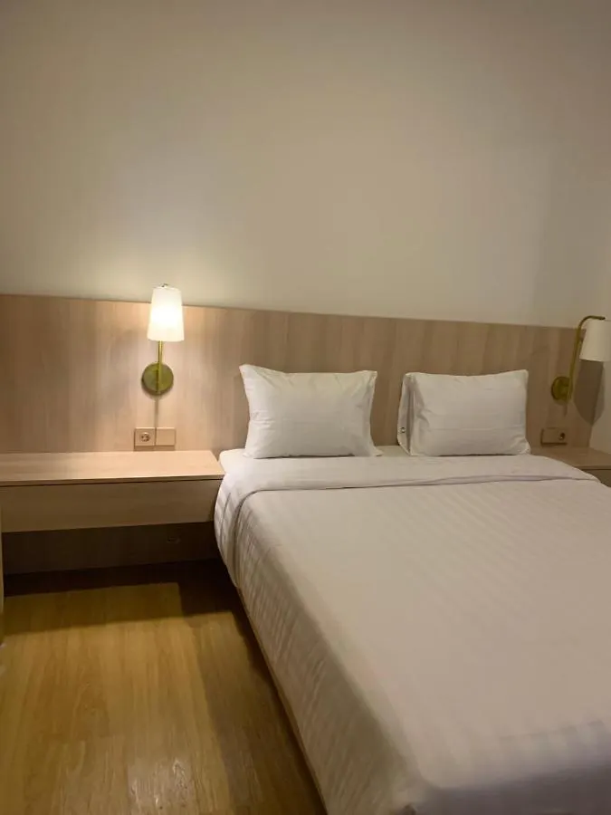 Апартаменты The Hita Apartement Семиньяк