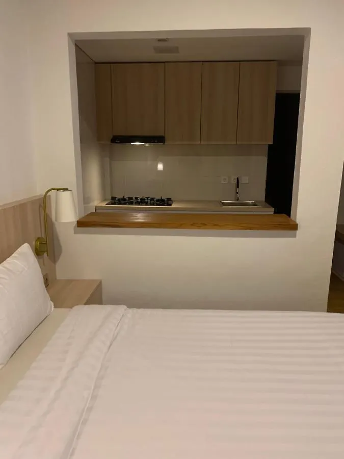 Апартаменты The Hita Apartement Семиньяк
