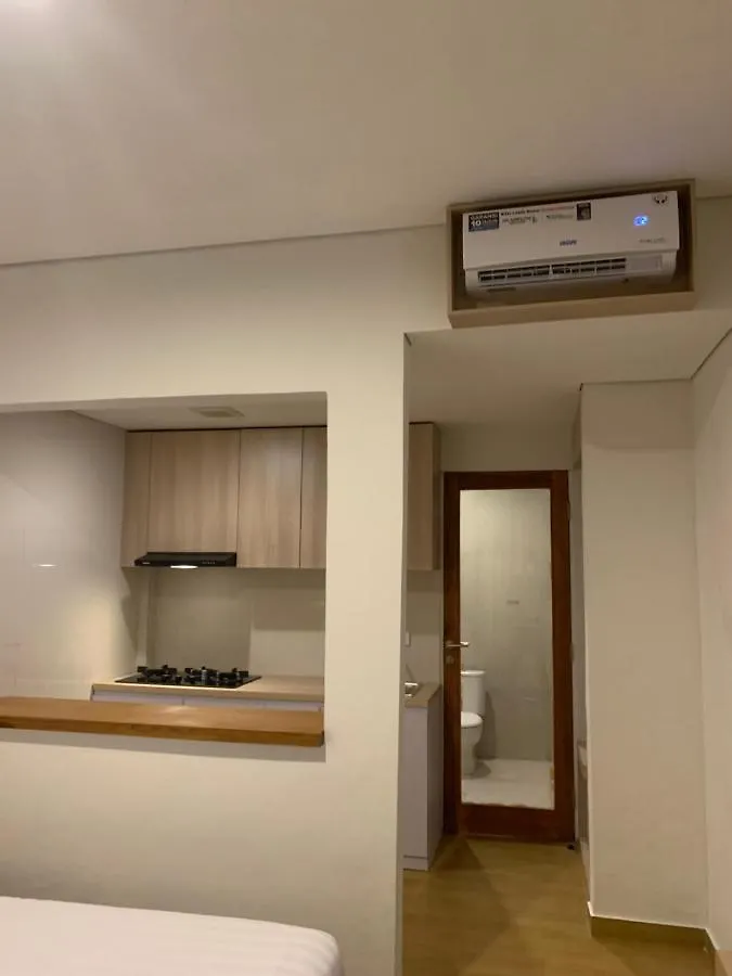 The Hita Apartement Семиньяк